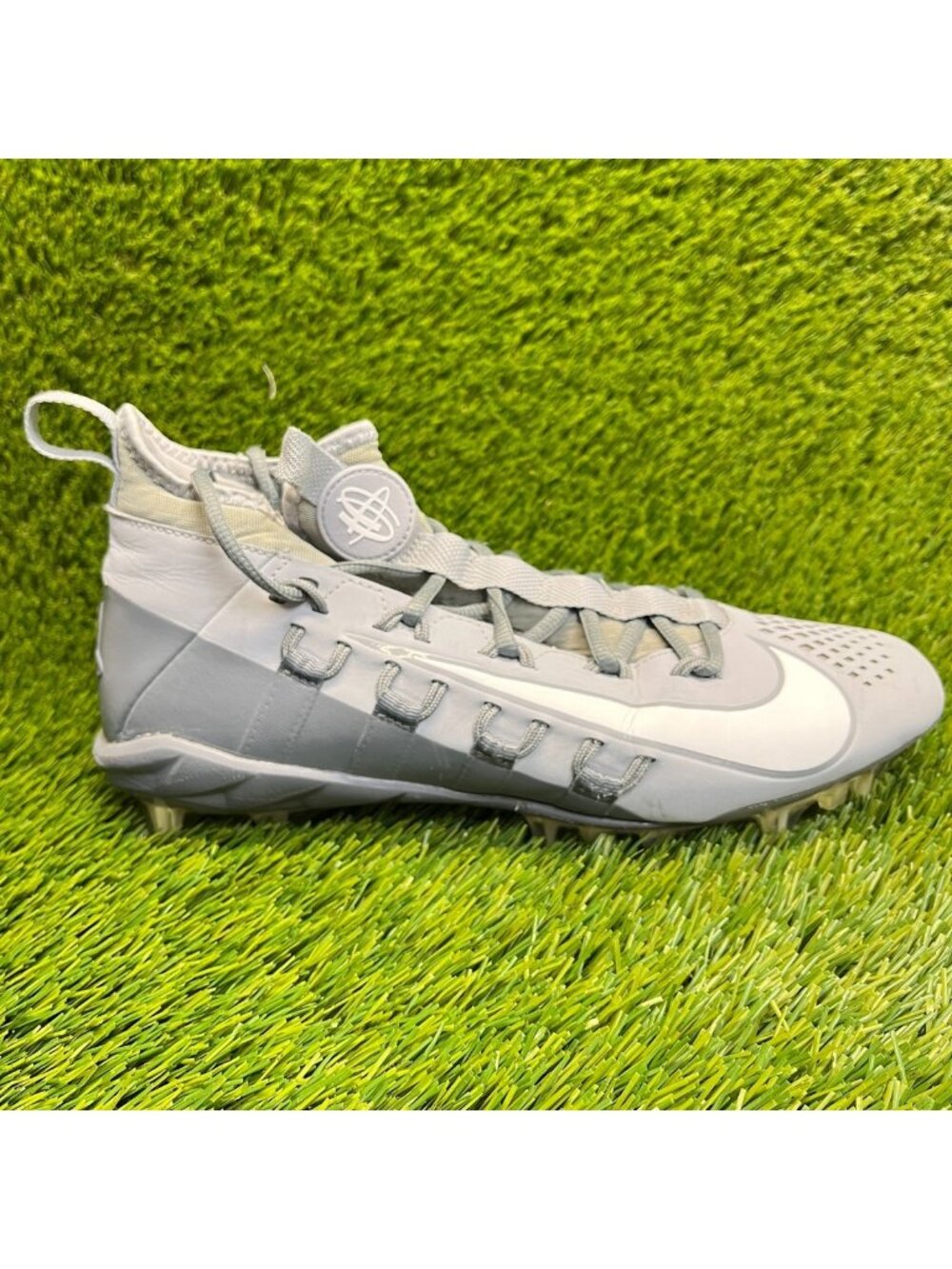 Nike Alpha Huarache 6 Elite Mens Size 9 Gray White Running Lacrosse Cleats